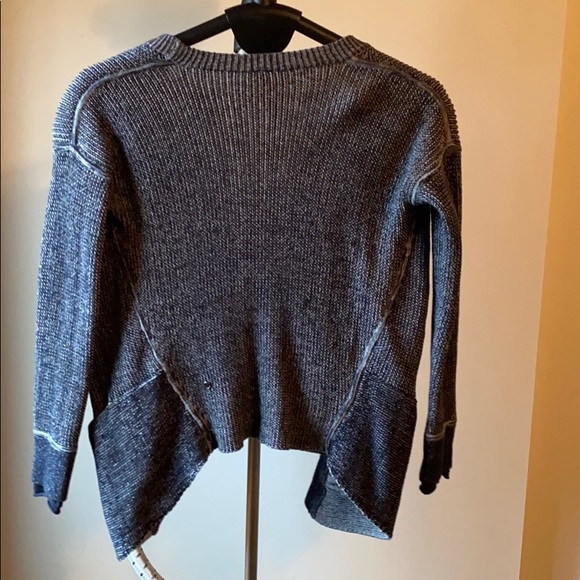 Lululemon cardigan 🤍🤍 - Picture 5 of 5